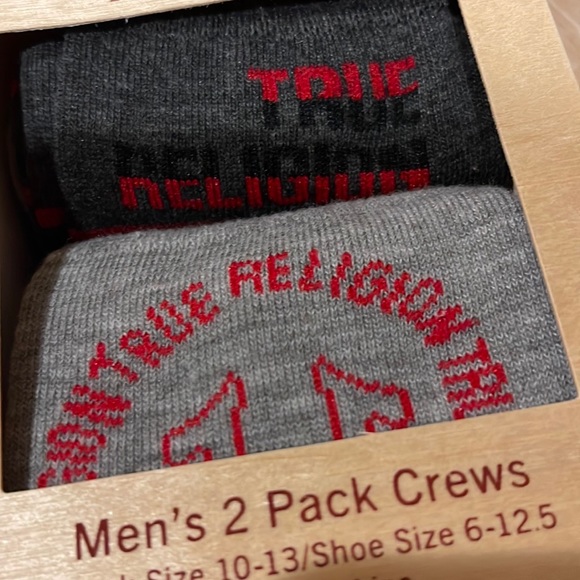 True Religion 2 Pack Crew Socks - Picture 2 of 6